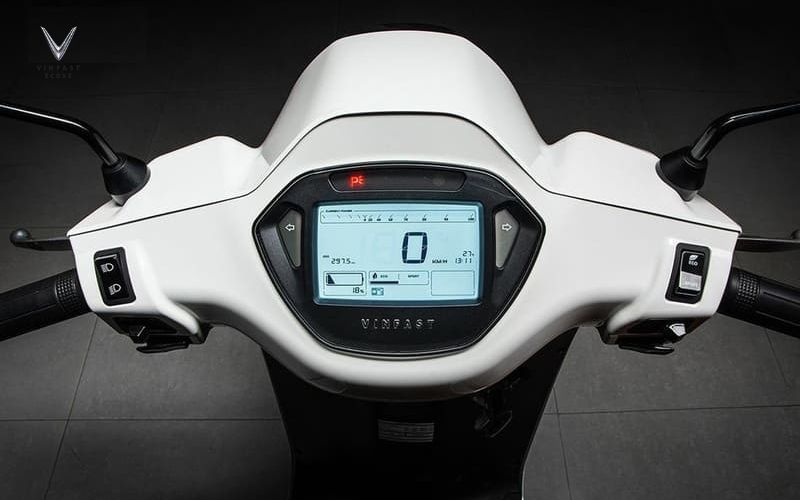Nỗi Lo Khi Xe Hết Pin