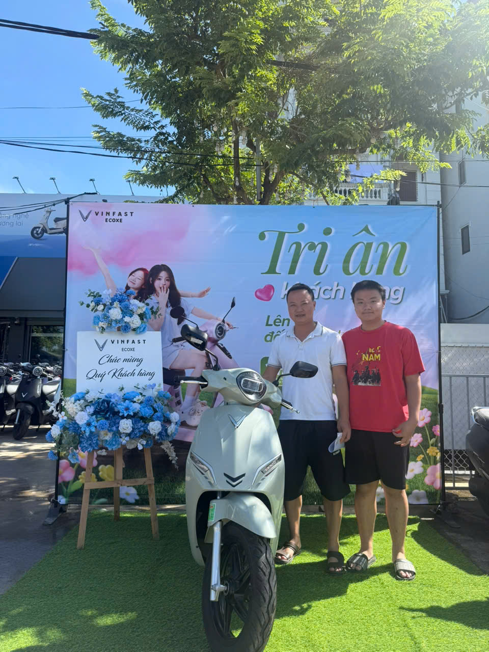 Combo quà tặng khách hàng mua xe tại VinFast Ecoxe