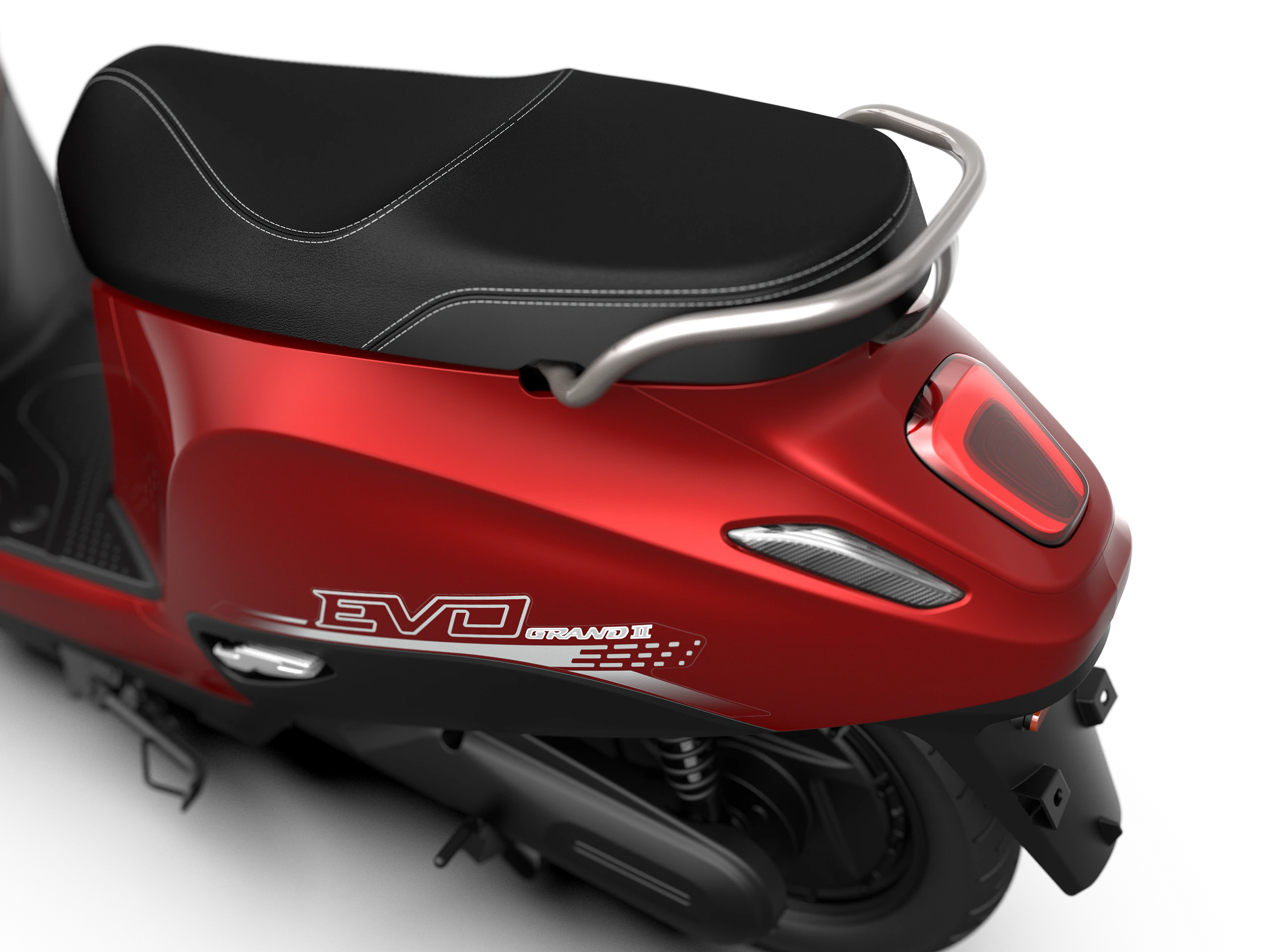Yên xe Evo Grand II được bọc da co giãn mang lại cảm giác mềm mại khi sử dụng